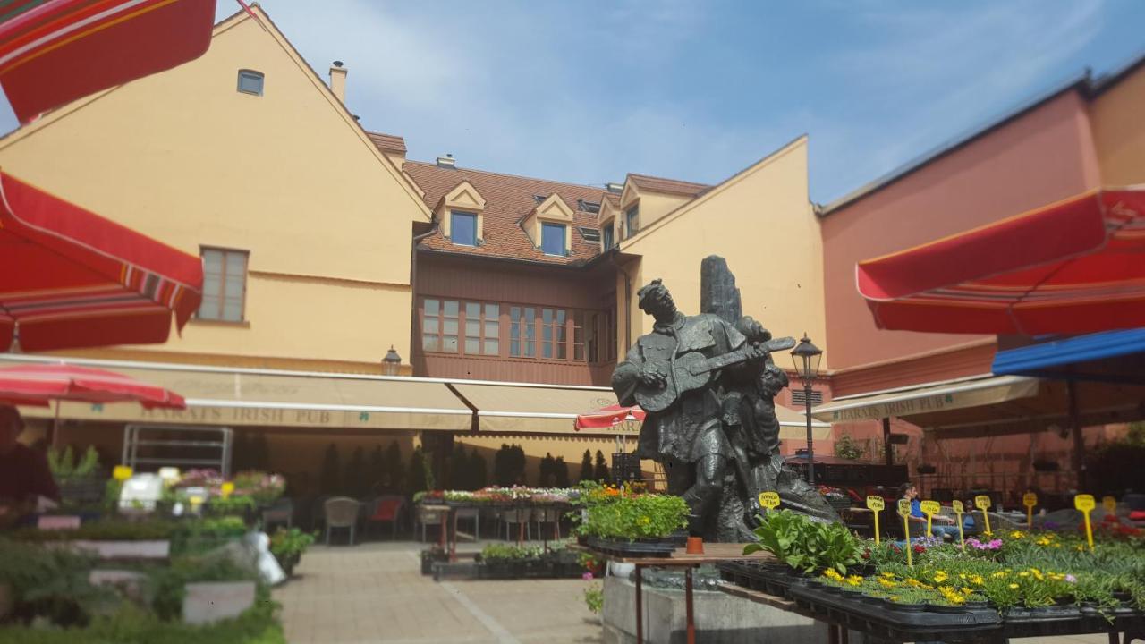 Dolac Guesthouse Zagreb Exterior photo
